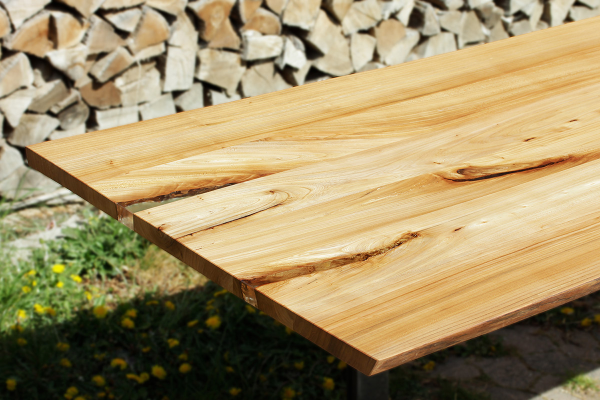 Tischplatte aus Obstbaumholz